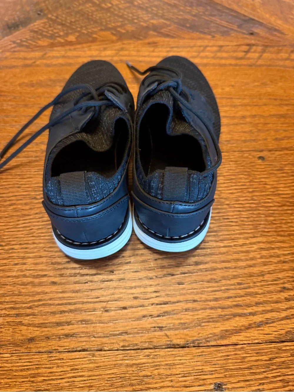 Cat & Jack sz 13 Kids Black Lace-Up Shoes